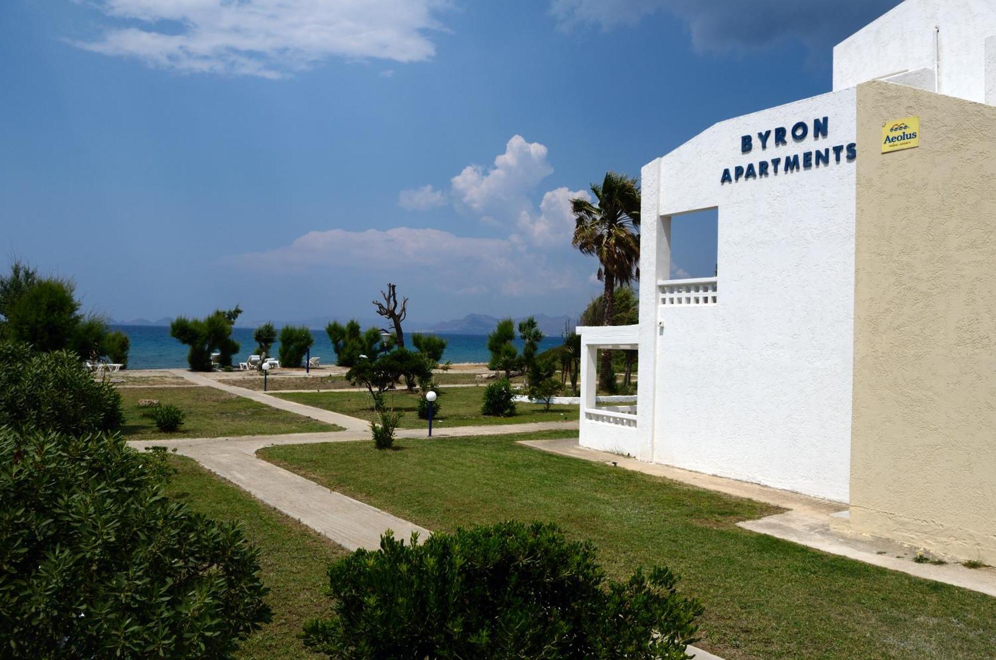 Byron Apartments Tigaki Eksteriør bilde