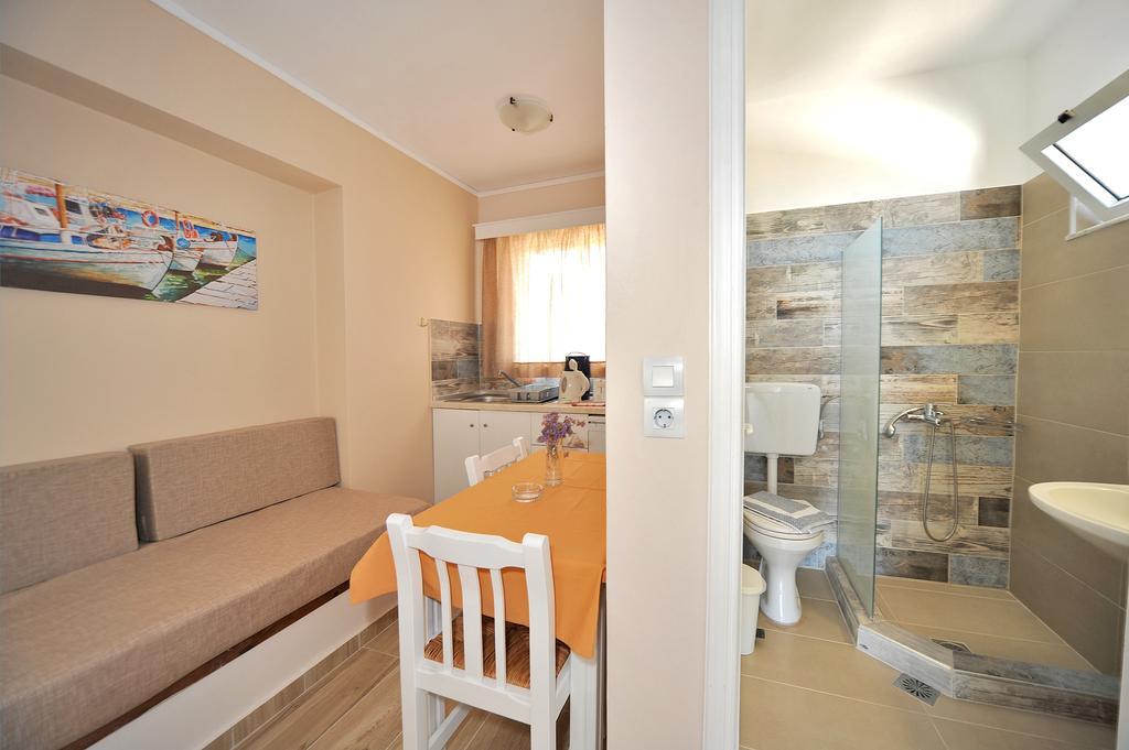 Byron Apartments Tigaki Eksteriør bilde